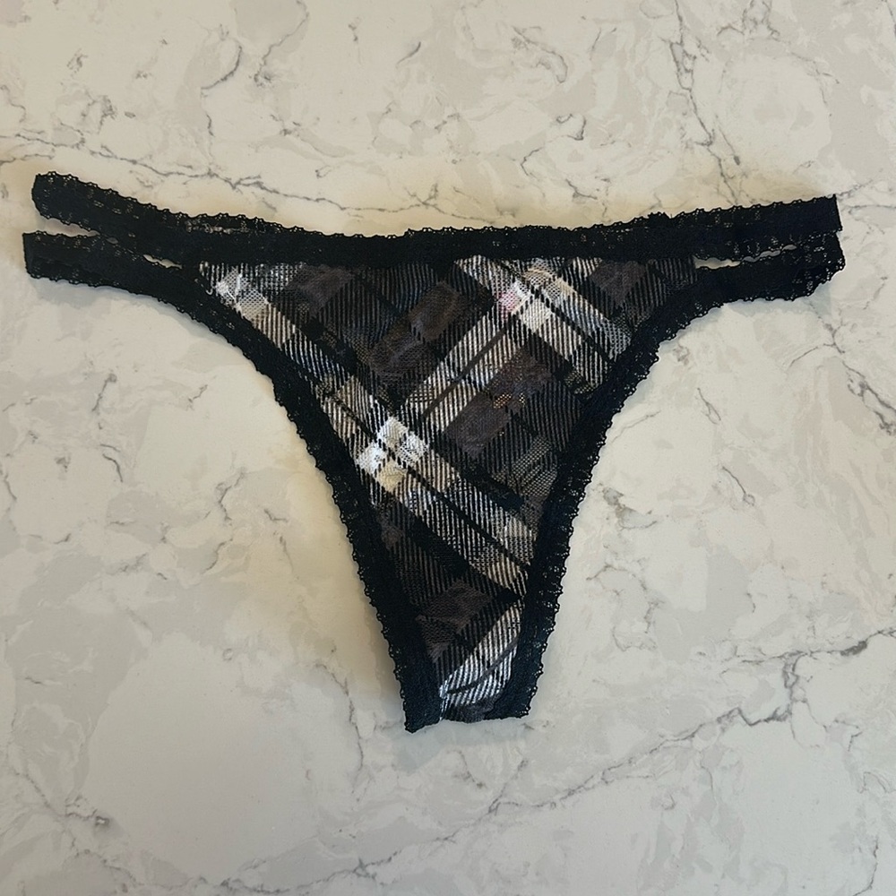 NWT! Victoria’s Secret PINK thong panty